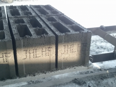 水泥磚快速噴印噴碼機